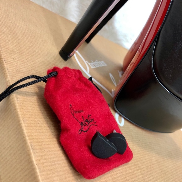 CHRISTIAN LOUBOUTIN HEELS/SIZE 6.5 - Picture 9 of 10